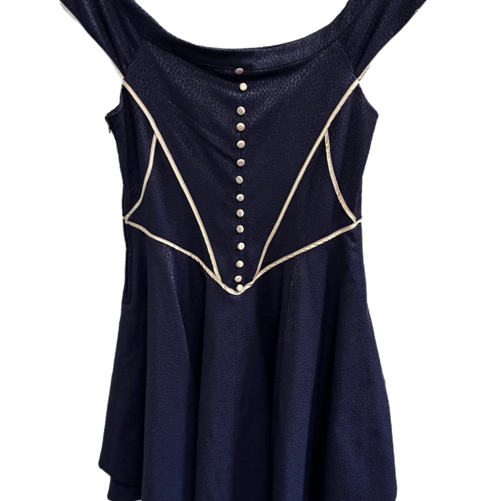 Hot Topic Women’s XL Festival Midi Dress with Metallic Gold Art Deco Detailing - Picture 2 of 6